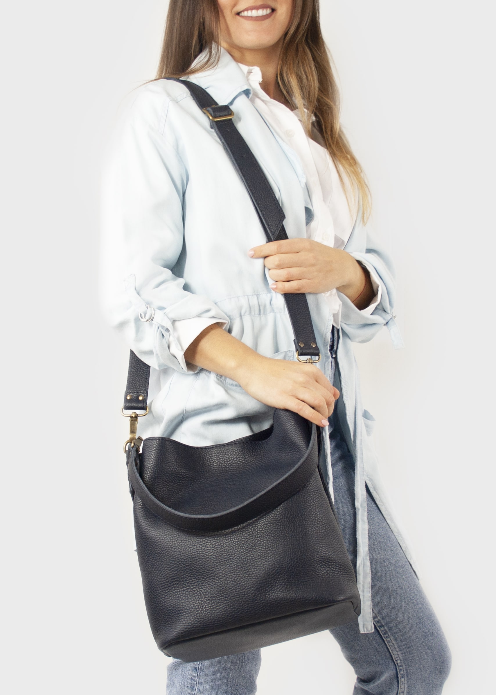 Handmade leather crossbody bag