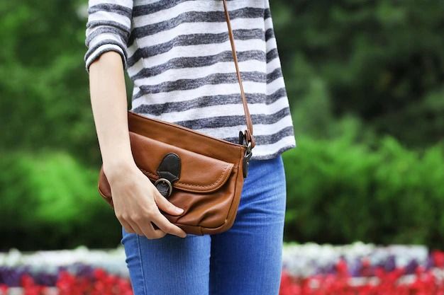 Full Grain Leather Crossbody Bag